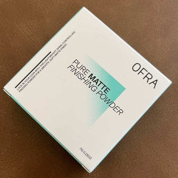 OFRA Matte Finishing Powder - Picture 2 of 6